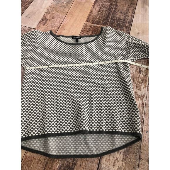 Express knit‎ polka dot pattern top size S - Picture 7 of 7